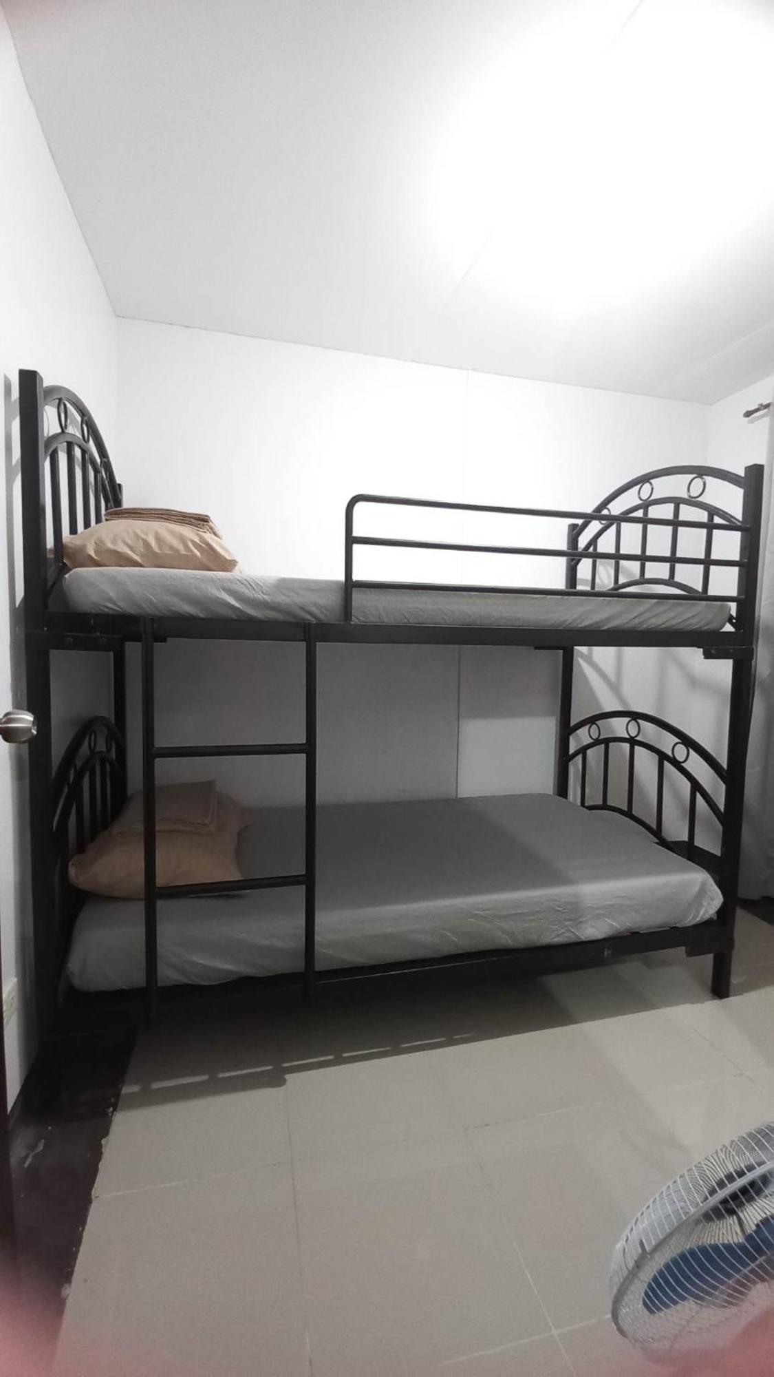 2 Bedroom House At Deca Homes Talomo Davao City Buitenkant foto